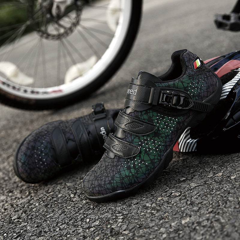 Lock shoes cycling shoes